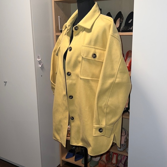 Yellow Shacket - Picture 1 of 3